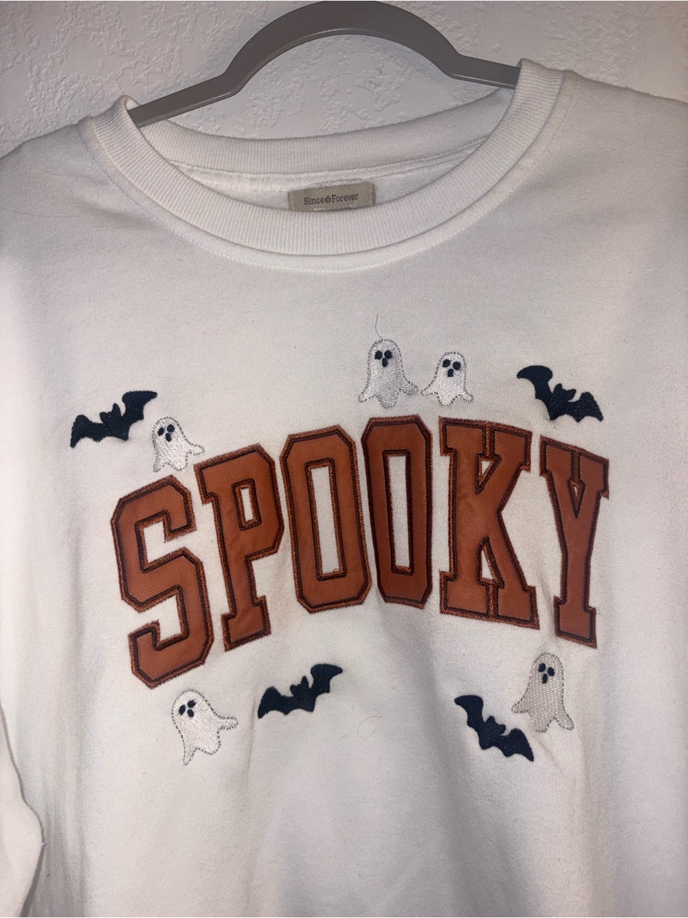 White 'Spooky' Graphic Crewneck Sweatshirt - Casual Halloween Pullover - Picture 2 of 5